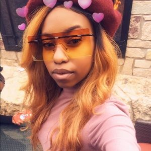 Meet your Posher, Sierra